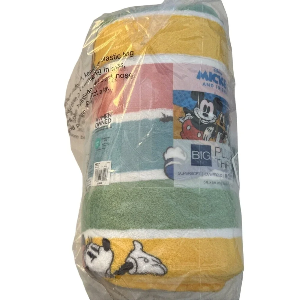 The Big One Disney Mickey and Friends Plush Throw Blanket Oversized 60x72 New